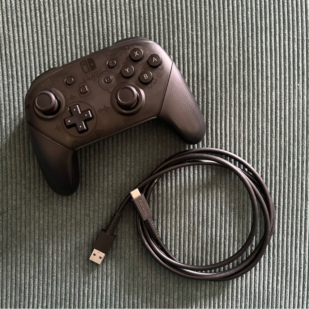 Nintendo Switch Pro Controller
